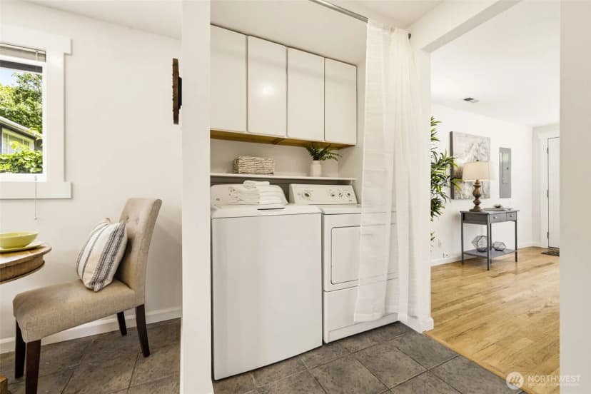 Property photo for 2722 Ne Blakeley Street, Seattle photo 16