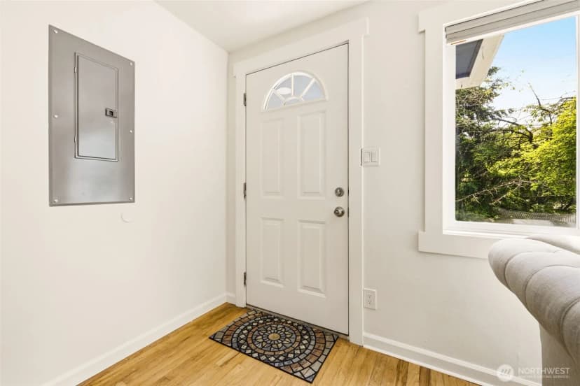 Property photo for 2722 Ne Blakeley Street, Seattle photo 20