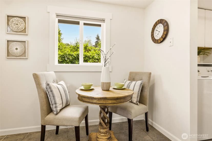 Property photo for 2722 Ne Blakeley Street, Seattle photo 15