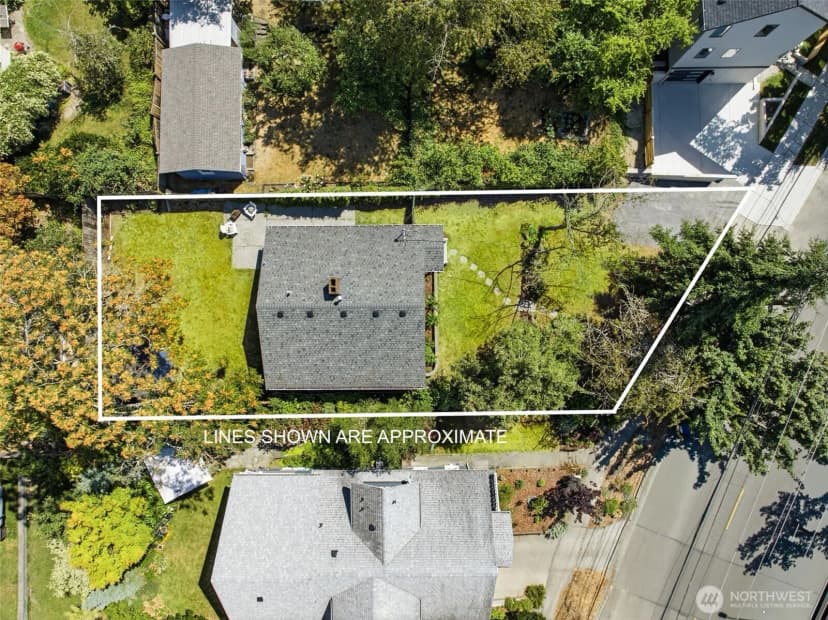 Property photo for 2722 Ne Blakeley Street, Seattle photo 21