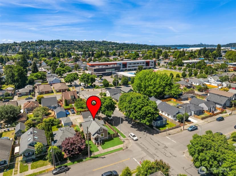 Property photo for 251 Meadow Avenue N, Renton photo 30