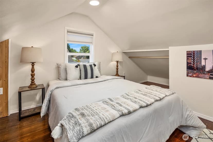 Property photo for 251 Meadow Avenue N, Renton photo 20