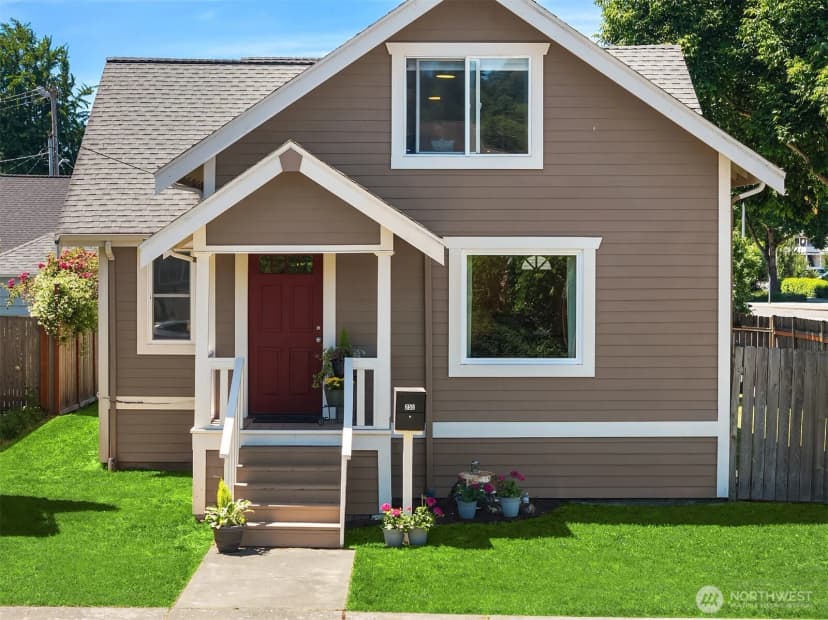 Property photo for 251 Meadow Avenue N, Renton