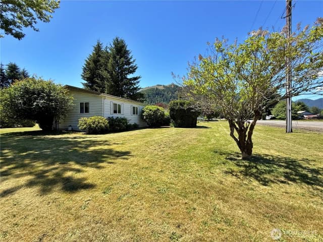 Property photo for 1521 Main Avenue #a, Morton photo 5