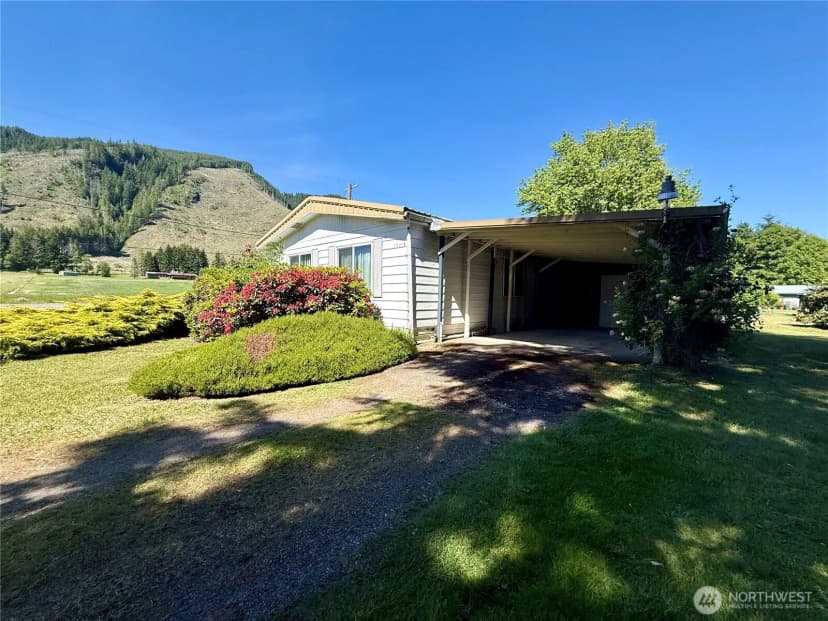 Property photo for 1521 Main Avenue #a, Morton