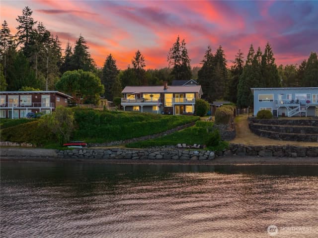 Property photo for 969 12th Avenue, Fox Island photo 2