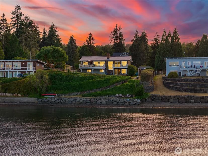 Property photo for 969 12th Avenue, Fox Island photo 2