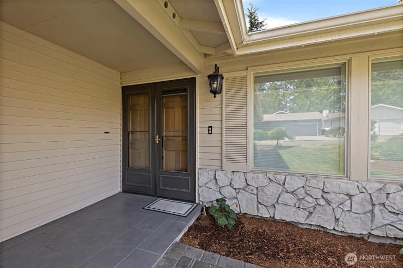 Property photo for 24833 13th Avenue S, Des Moines photo 4