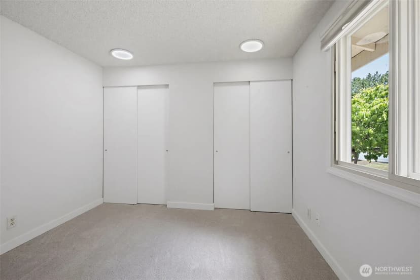 Property photo for 24833 13th Avenue S, Des Moines photo 22