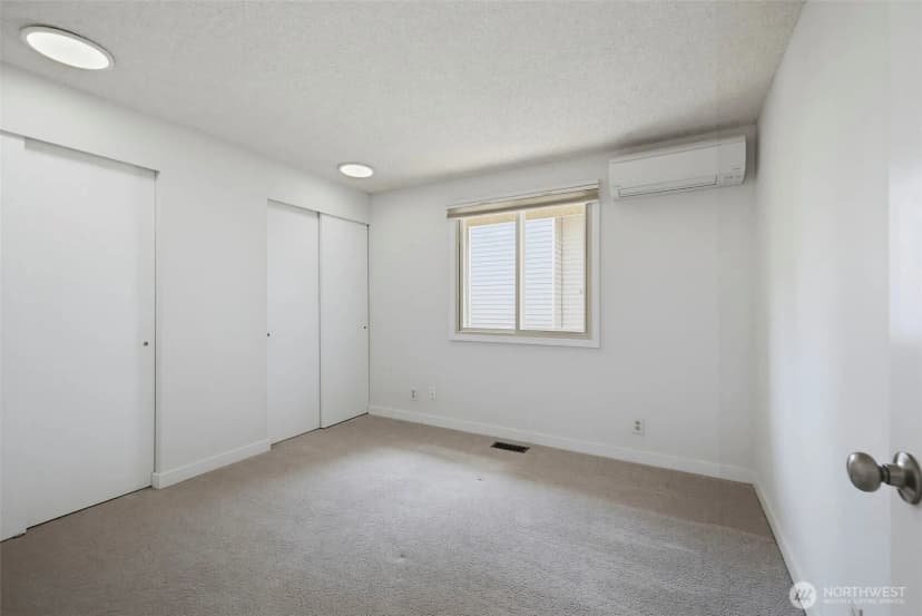 Property photo for 24833 13th Avenue S, Des Moines photo 16