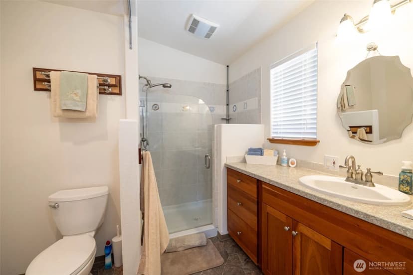 Property photo for 1040 W Hancock Street, Westport photo 17