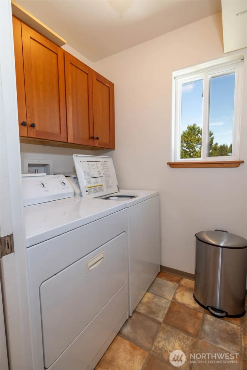 Property photo for 1040 W Hancock Street, Westport photo 12