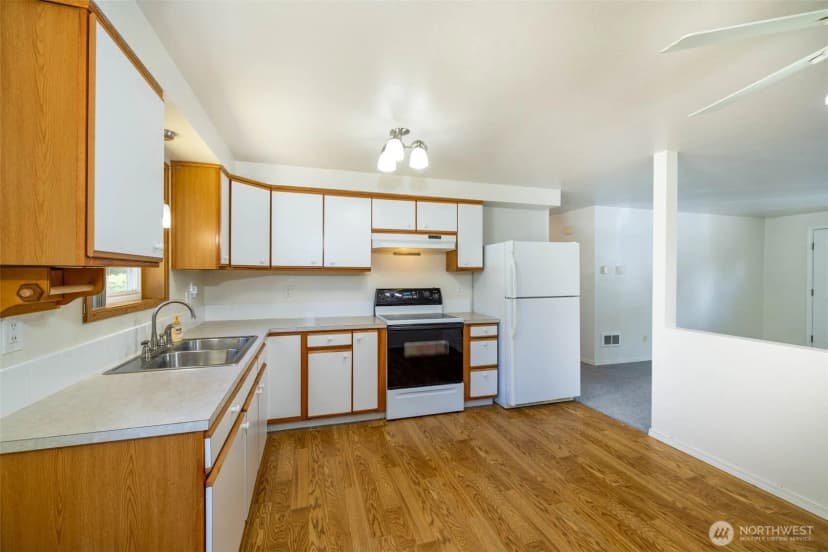 Property photo for 731 S Broadway Street, Westport photo 8