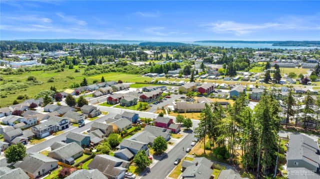 Property photo for 1379 Ne Big Berry Loop, Oak Harbor photo 4