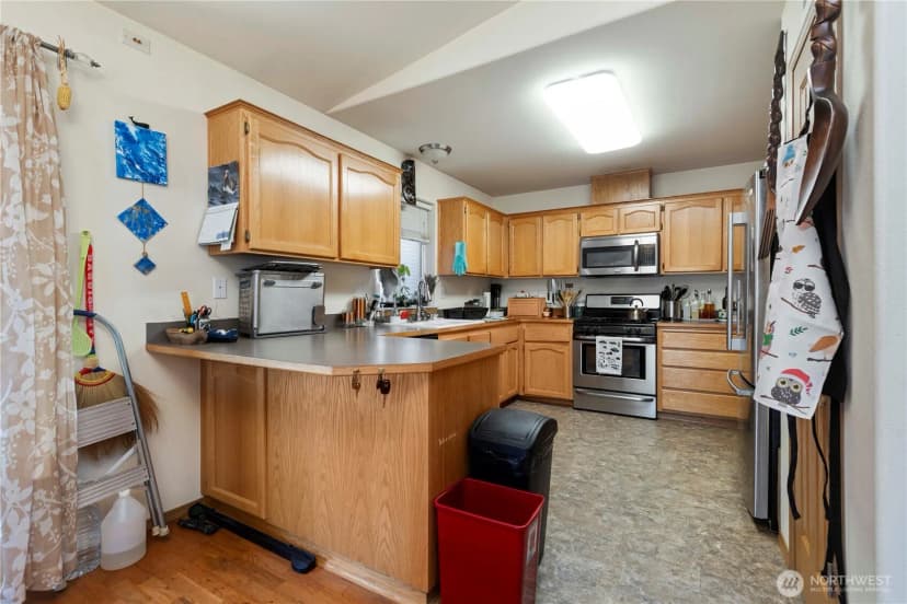 Property photo for 1379 Ne Big Berry Loop, Oak Harbor photo 17