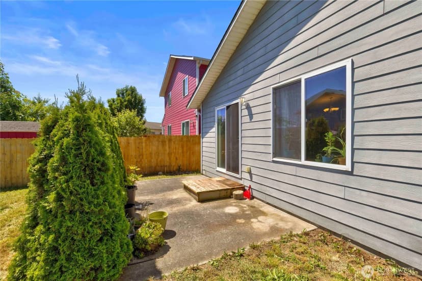 Property photo for 1379 Ne Big Berry Loop, Oak Harbor photo 30