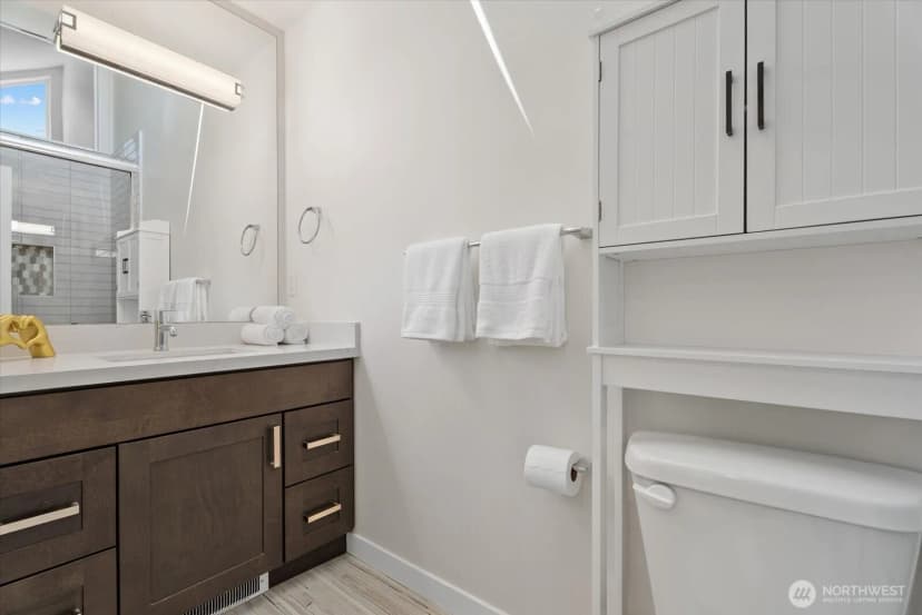 Property photo for 513 S Sullivan Street, Seattle photo 18