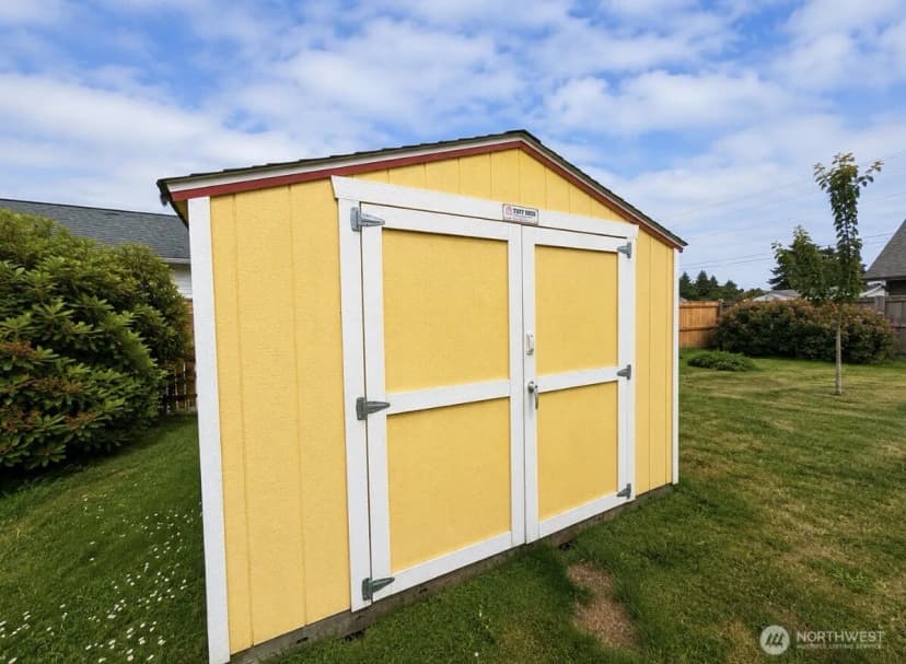 Property photo for 105 22nd Street Ne, Long Beach photo 31