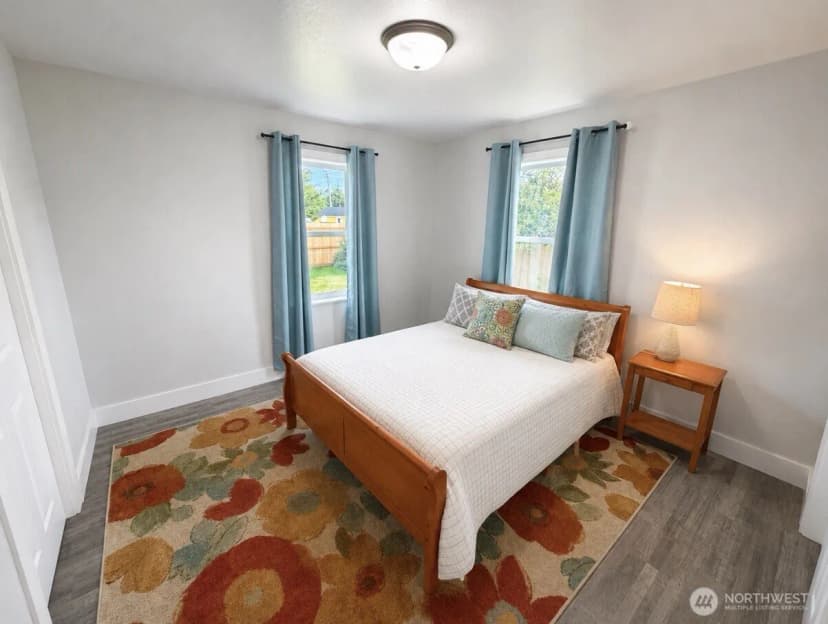Property photo for 105 22nd Street Ne, Long Beach photo 11
