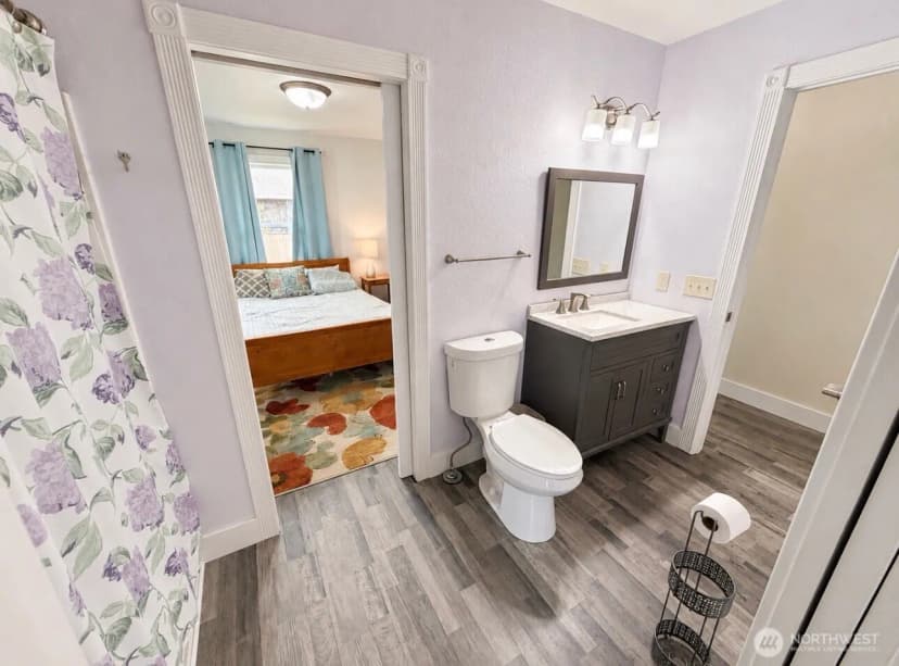 Property photo for 105 22nd Street Ne, Long Beach photo 9