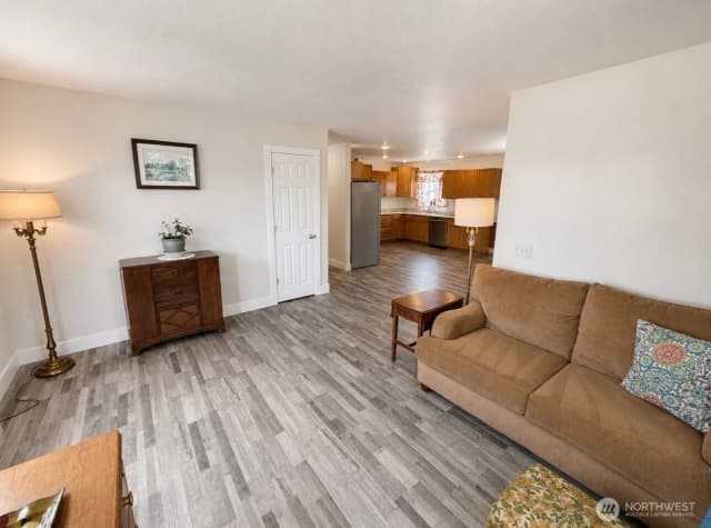 Property photo for 105 22nd Street Ne, Long Beach photo 5