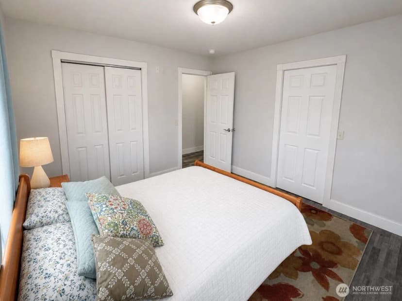 Property photo for 105 22nd Street Ne, Long Beach photo 12