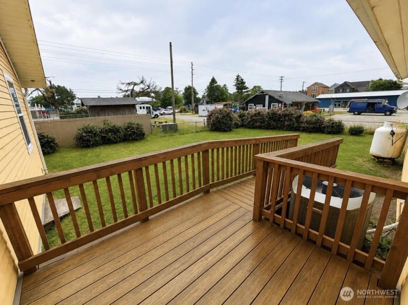 Property photo for 105 22nd Street Ne, Long Beach photo 27