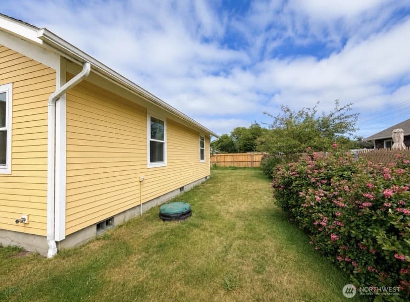 Property photo for 105 22nd Street Ne, Long Beach photo 29