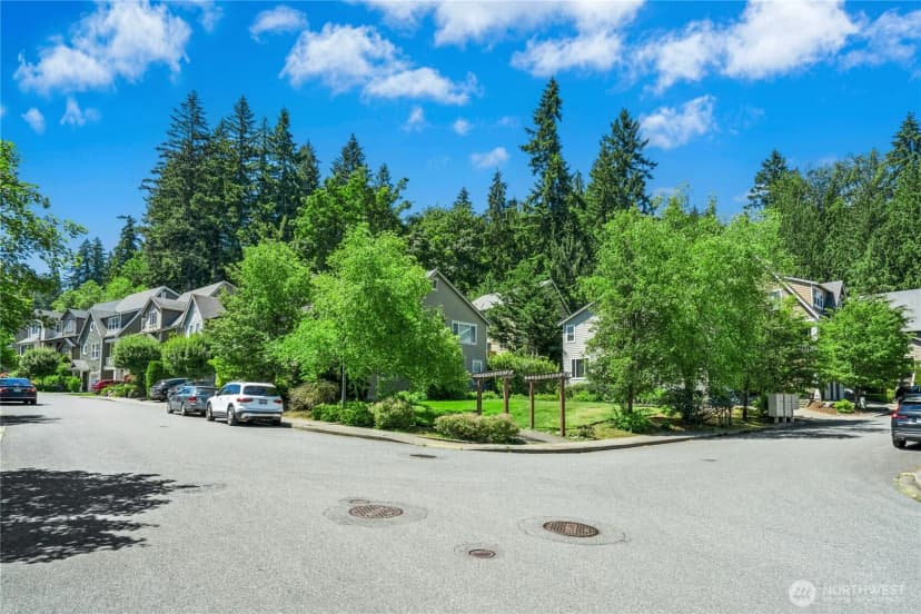 Property photo for 5080 163rd Place Se, Bellevue photo 37