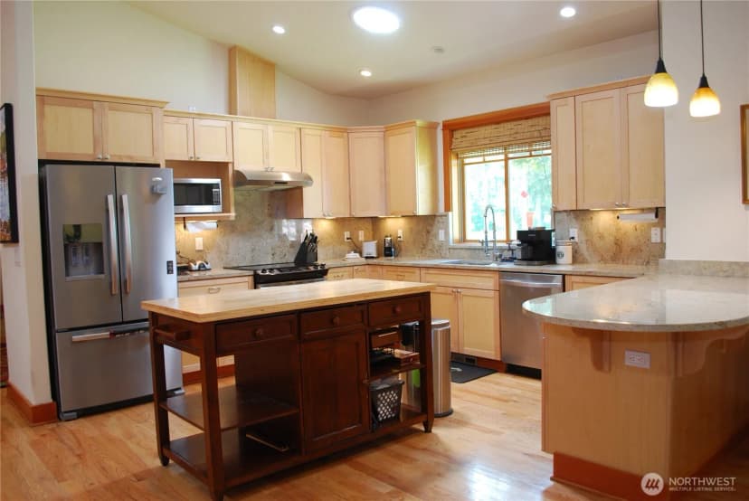 Property photo for 11310 Harris Rd Se, Yelm photo 7