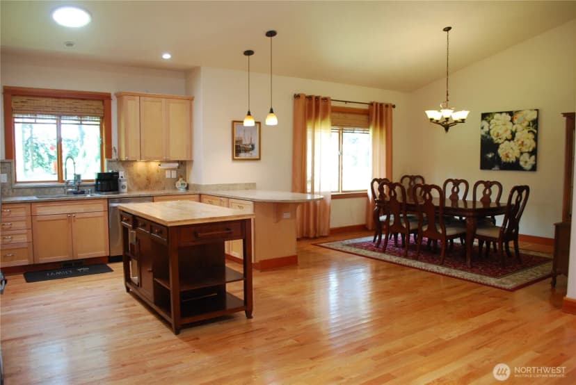 Property photo for 11310 Harris Rd Se, Yelm photo 6