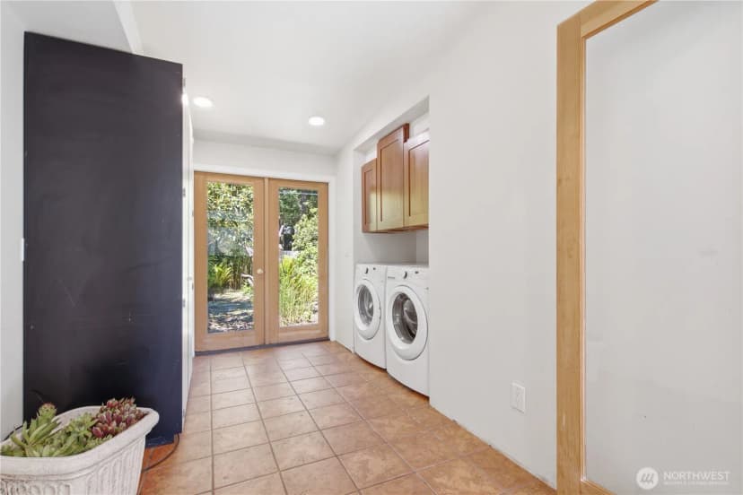 Property photo for 3050 Se Mullenix Road, Port Orchard photo 28
