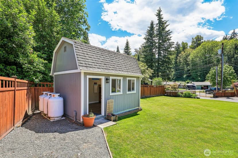 Property photo for 14844 437th Place Se, North Bend photo 24