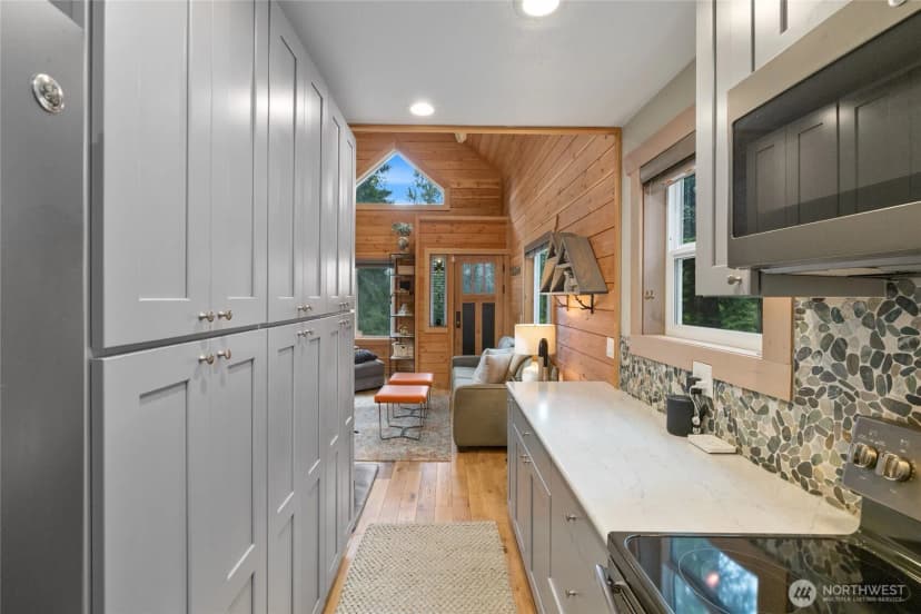 Property photo for 990 Fawn Road, Cle Elum photo 8