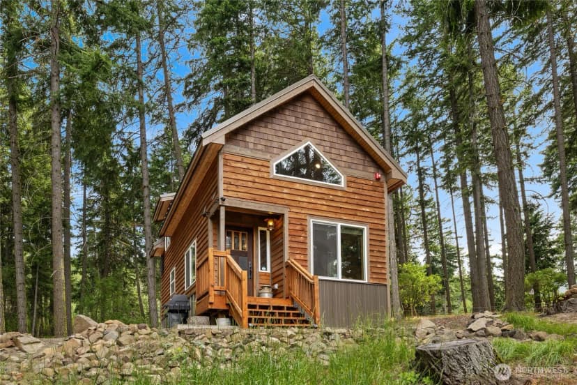 Property photo for 990 Fawn Road, Cle Elum