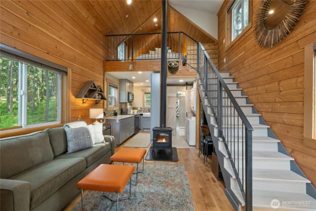 Property photo for 990 Fawn Road, Cle Elum photo 4