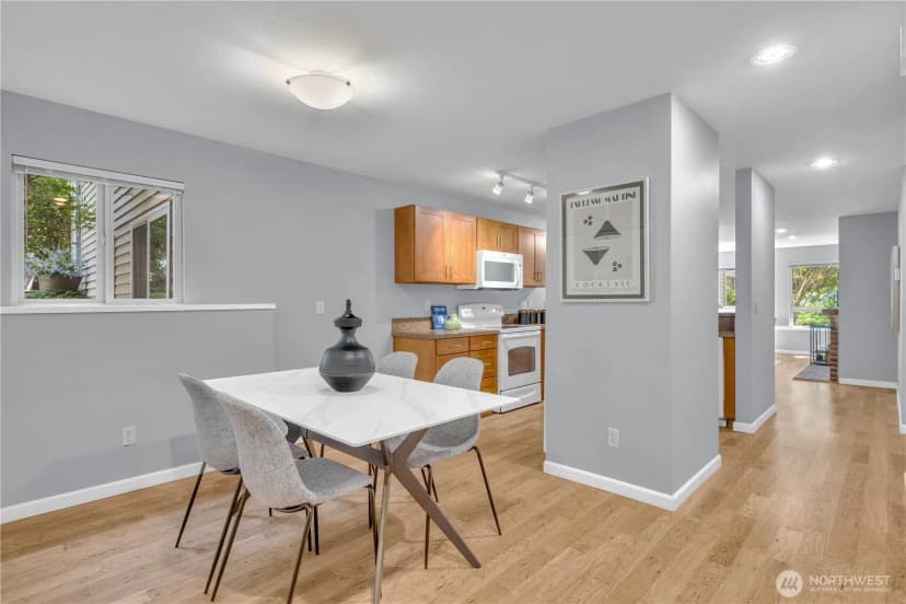 Property photo for 605 5th Street #b102, Kirkland photo 6