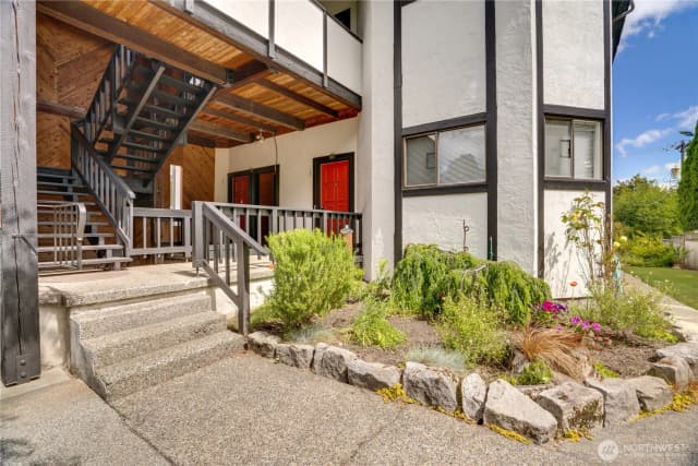 Property photo for 809 N G Street #201, Tacoma photo 3