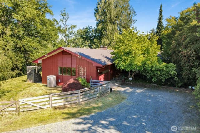 Property photo for 7605 279th Place Nw, Stanwood photo 2