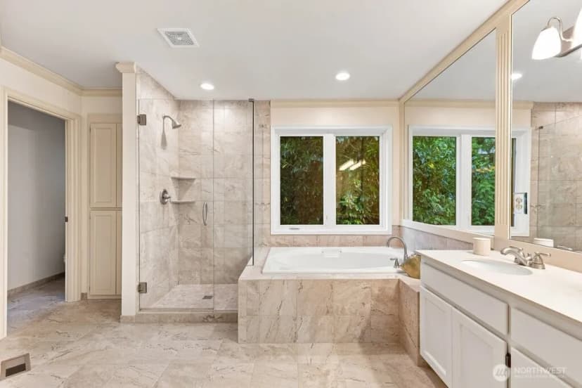 Property photo for 25827 Ne 9th Street, Sammamish photo 9