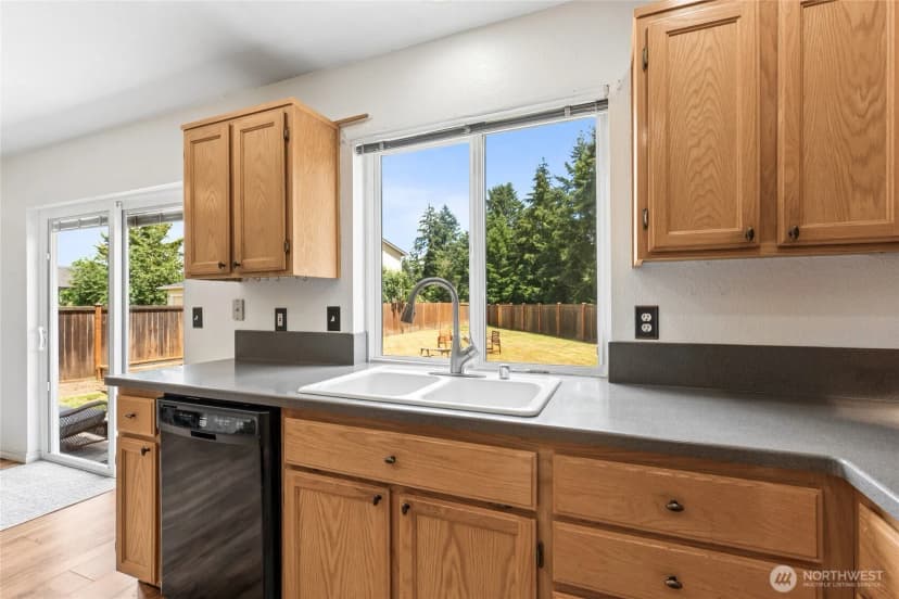 Property photo for 10549 Farwest Court Se, Yelm photo 7