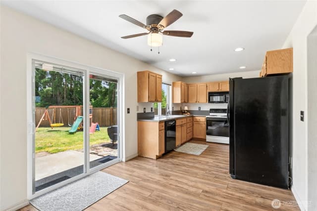 Property photo for 10549 Farwest Court Se, Yelm photo 5