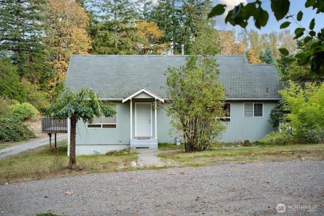 Property photo for 12836 160th Avenue Se, Renton photo 2