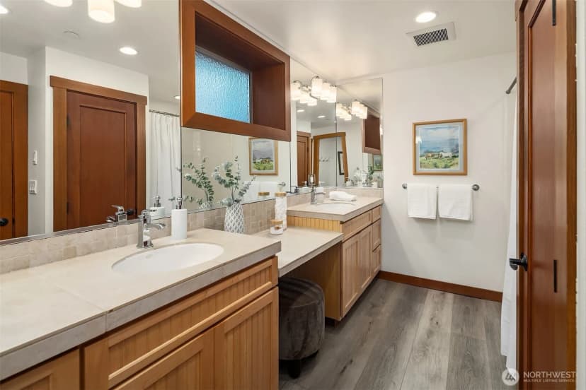 Property photo for 10929 Se Lake Road, Bellevue photo 21