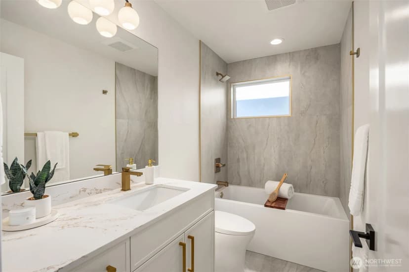 Property photo for 9737 12th Avenue Nw, Seattle photo 15
