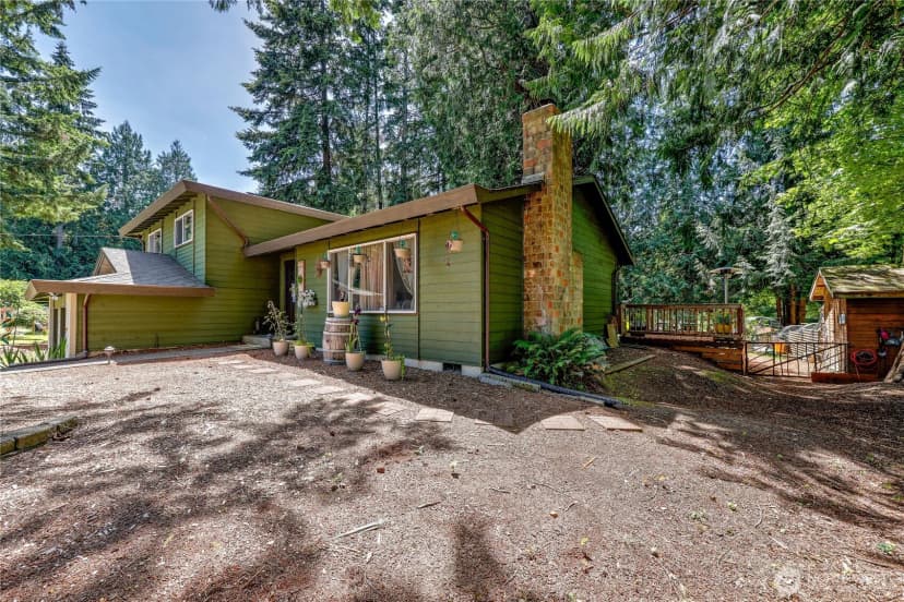 Property photo for 8210 University Point Circle Ne, Bremerton photo 32