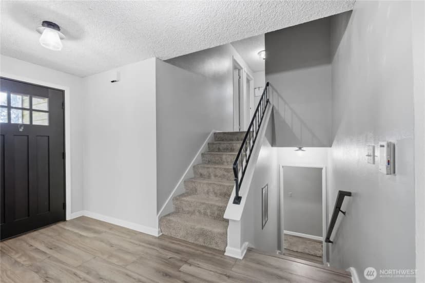 Property photo for 8210 University Point Circle Ne, Bremerton photo 5
