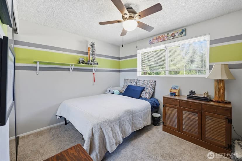 Property photo for 8210 University Point Circle Ne, Bremerton photo 20