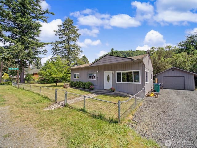 Property photo for 35314 312th Way Se, Enumclaw photo 2