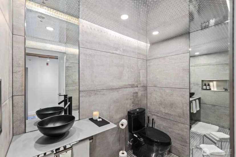 Property photo for 66 Bell Street #303, Seattle photo 24